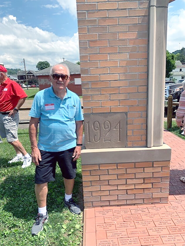 Dillonvale High School Alumni Reunion includes monument dedication